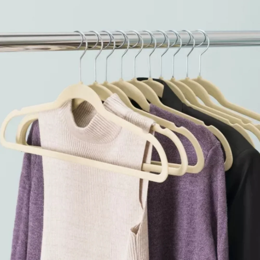 Bundle of 10 velvet coat hangers